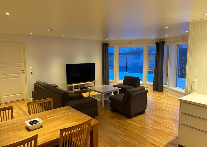 Arctic View - Country Retreat Near Tromsø