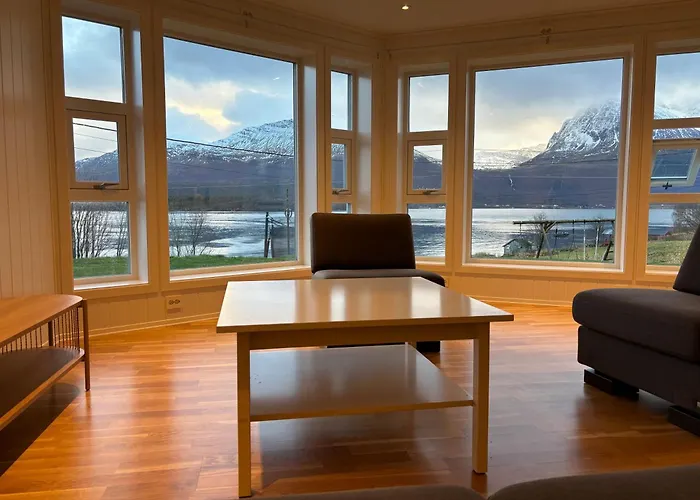 Arctic View - Country Retreat Near Apartmán Tromsø